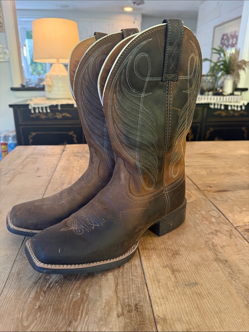 Men's Brown Western Cowboy Boots - Classic Stitch Detail